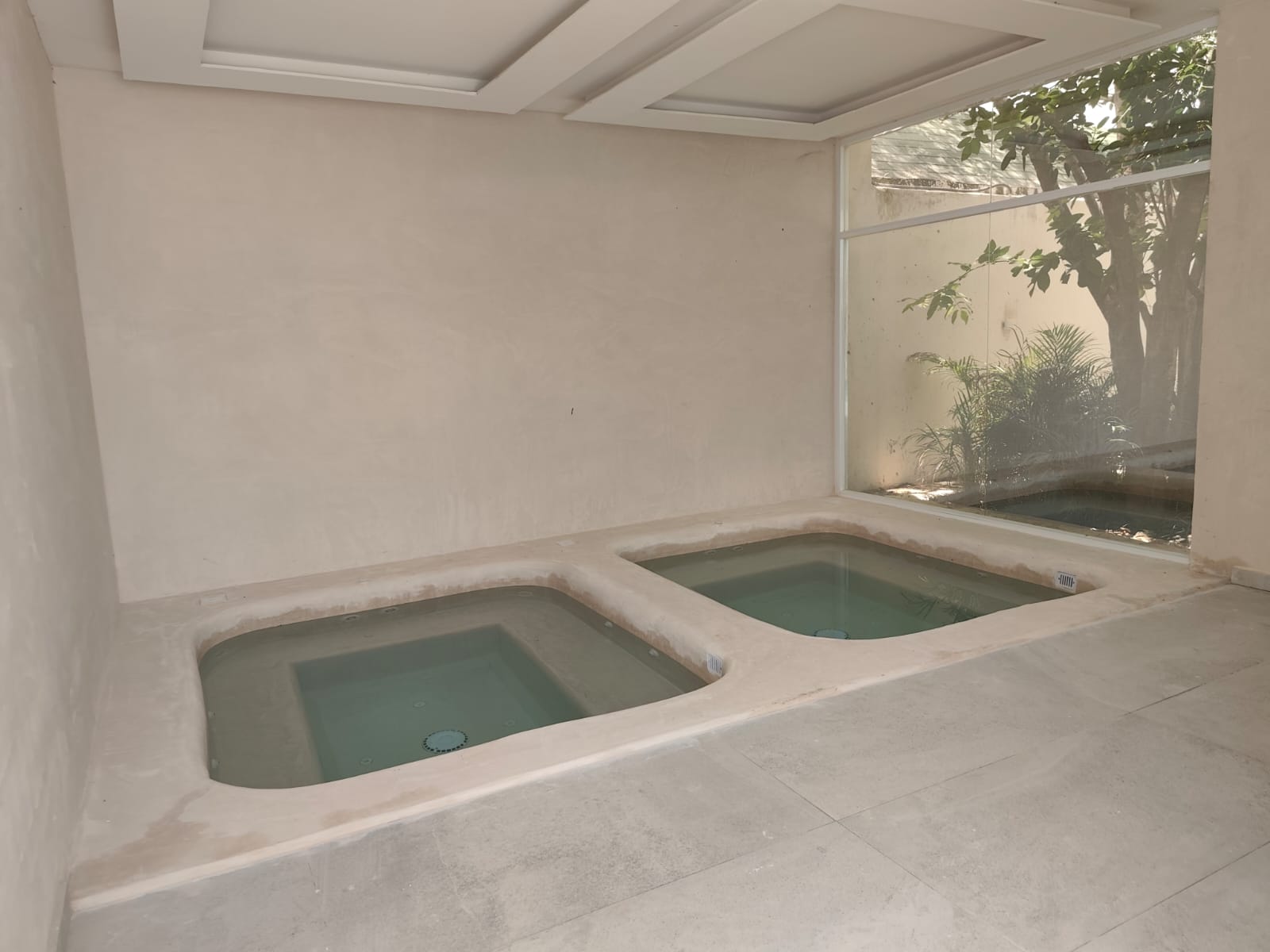 Jacuzzi